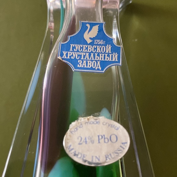 Handmade Russian Confetti Drip Crystal Vase - Picture 6 of 6